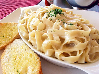 fettuccine Alfredo